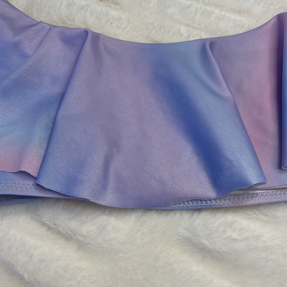 Bikini - Picture 3 of 5
